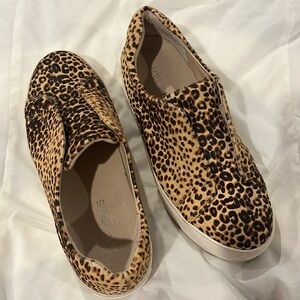 J/Slides size 7 HEIDI Natural Black Leopard Slip-On Round toe Platform Sneakers